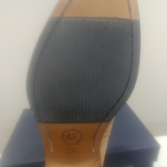 Chelsea Boots by Ankari Floruss - Picture 4 of 7